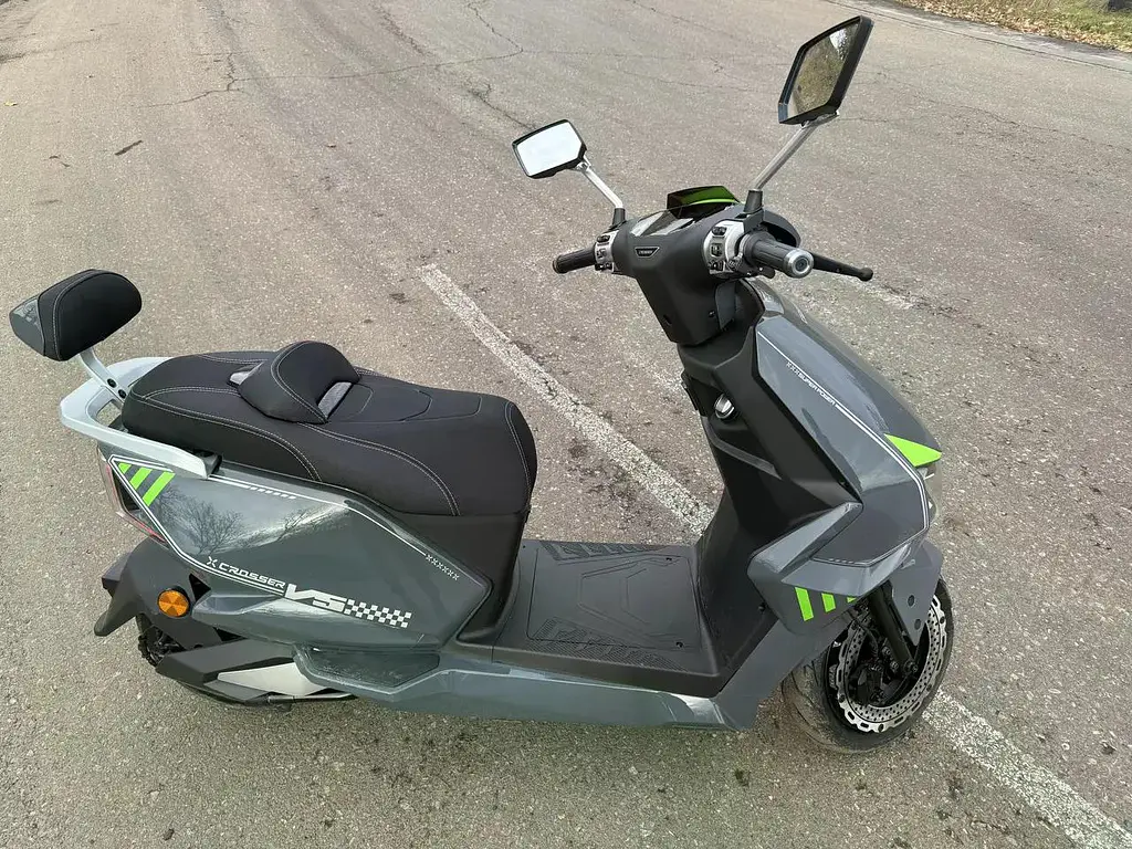 Электроскутер Двухместный Crosser V5 (2500W, 72V/35Ah) Графит - фото 5