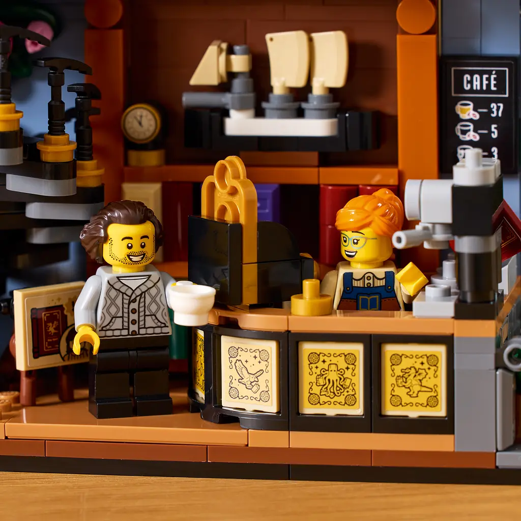 Конструктор LEGO Icons Книгарня: книжковий куточок 1690 ел. (11379) - фото 10