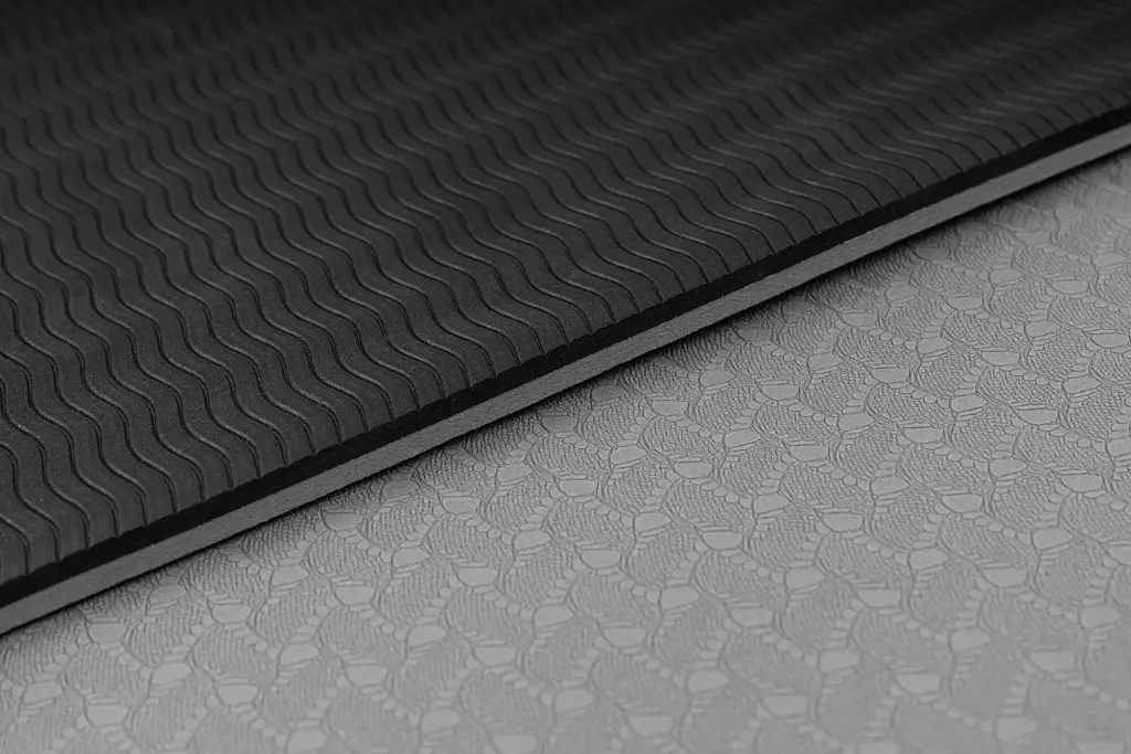 Коврик с отверстиями Hop-Sport TPE HS-T008GM 0.8 см серый - фото 8