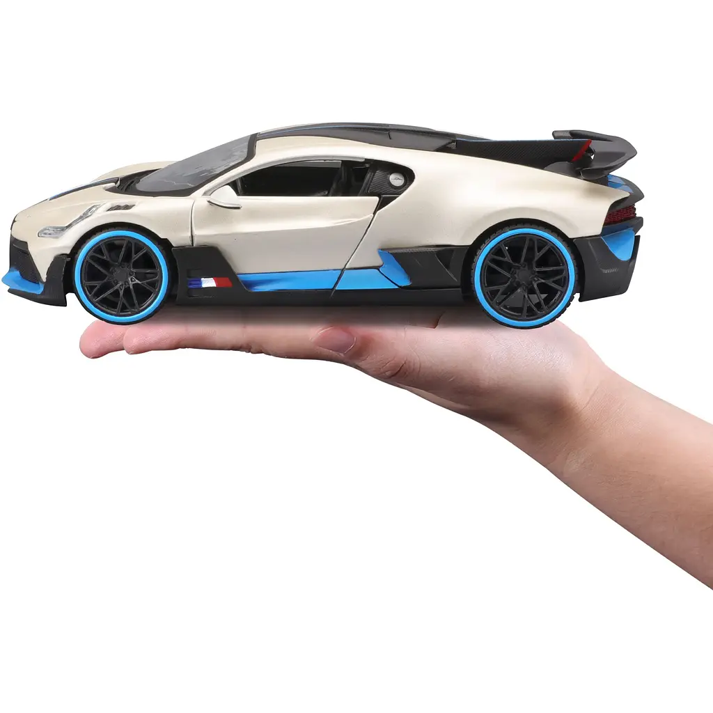Игровая автомодель Maisto Bugatti Divo White 1:24 (31526 met. white) - фото 12