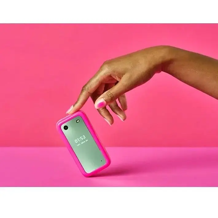 Телефон HMD Barbie Phone розовый - фото 5