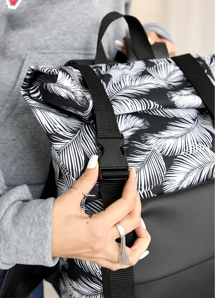 Женский рюкзак ролл Sambag RollTop Milton черный с принтом Palm 41 х 30 х 16 см (24251720) - фото 6