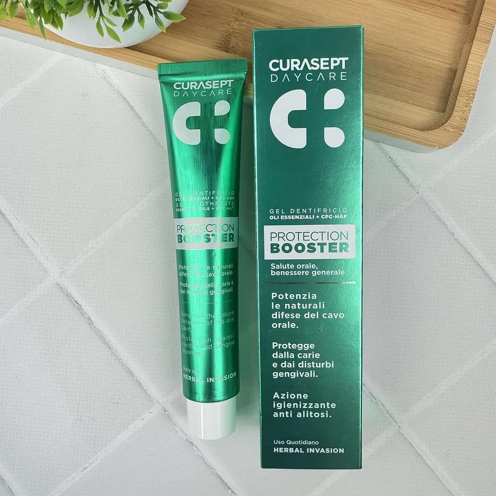 Зубна паста Curasept Dent Daycare Protection Booster Herbal Invasion 75 мл - фото 2