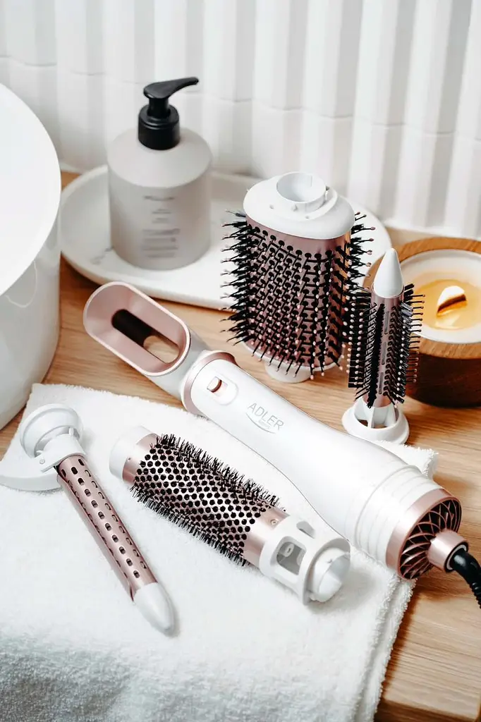 Стайлер многофункциональный Adler AD 2027, 1200 Вт, 5 сменных насадок, теплый и холодный воздух - фото 10