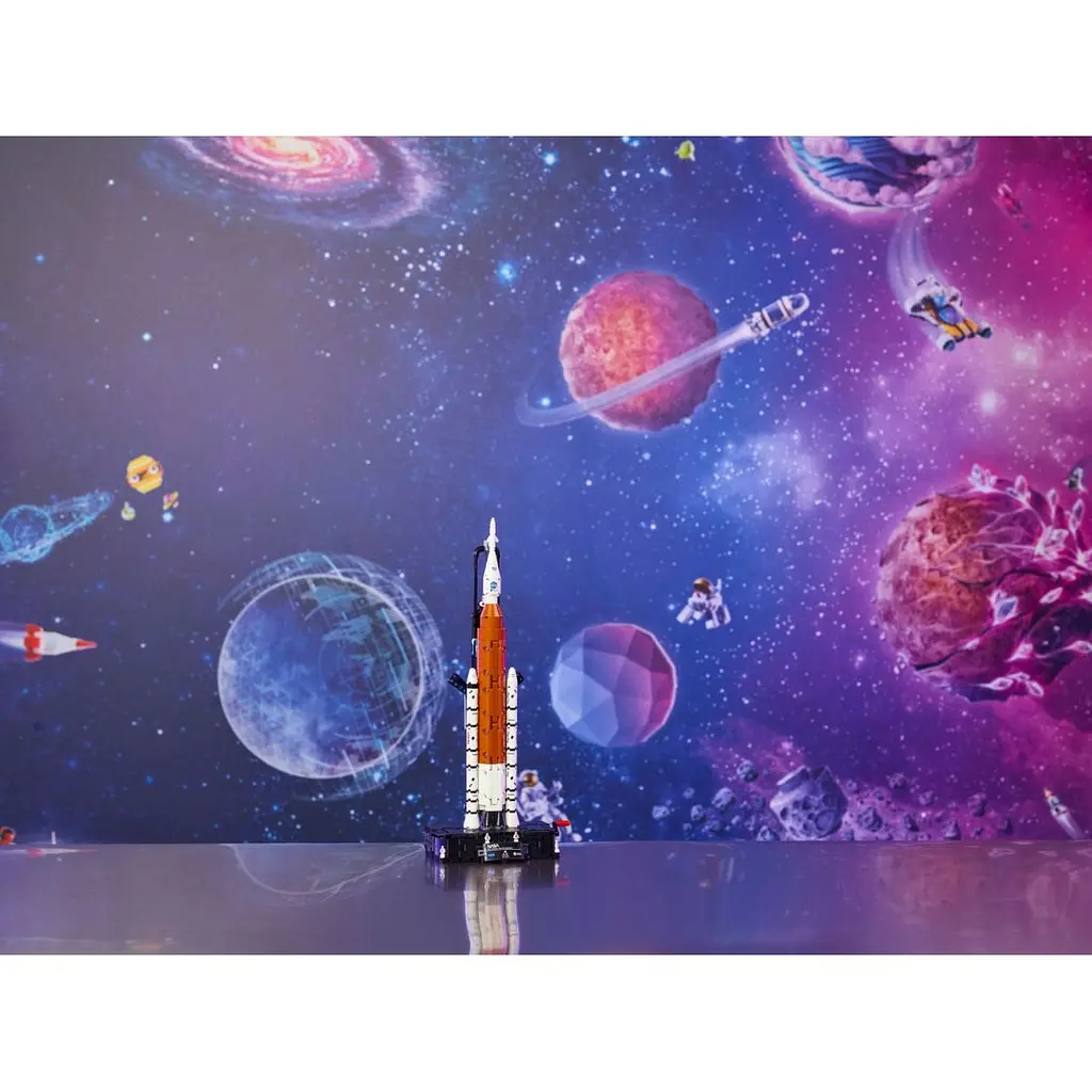 Конструктор LEGO Technic Ракета із системою космічного запуску NASA Artemis 632 деталі (42221) - фото 9