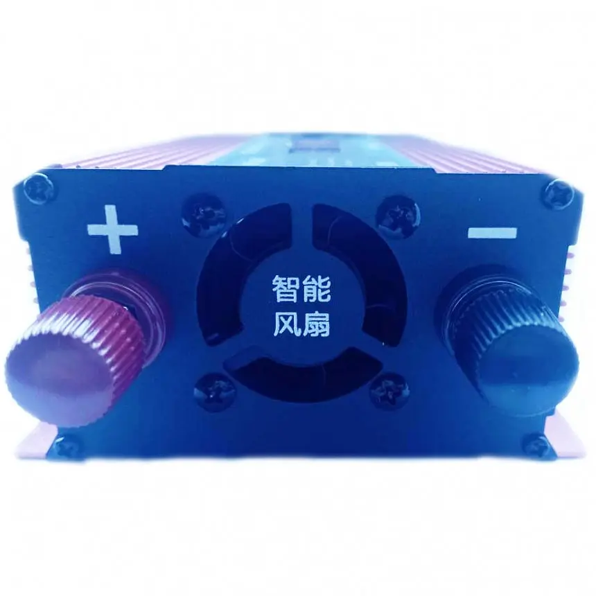 Інвертор напруги Carmaer Power Inverter 025 модифікована синусоїда Red 1 розетка 1 USB екран c 12V на 220V 500W (11066) - фото 2
