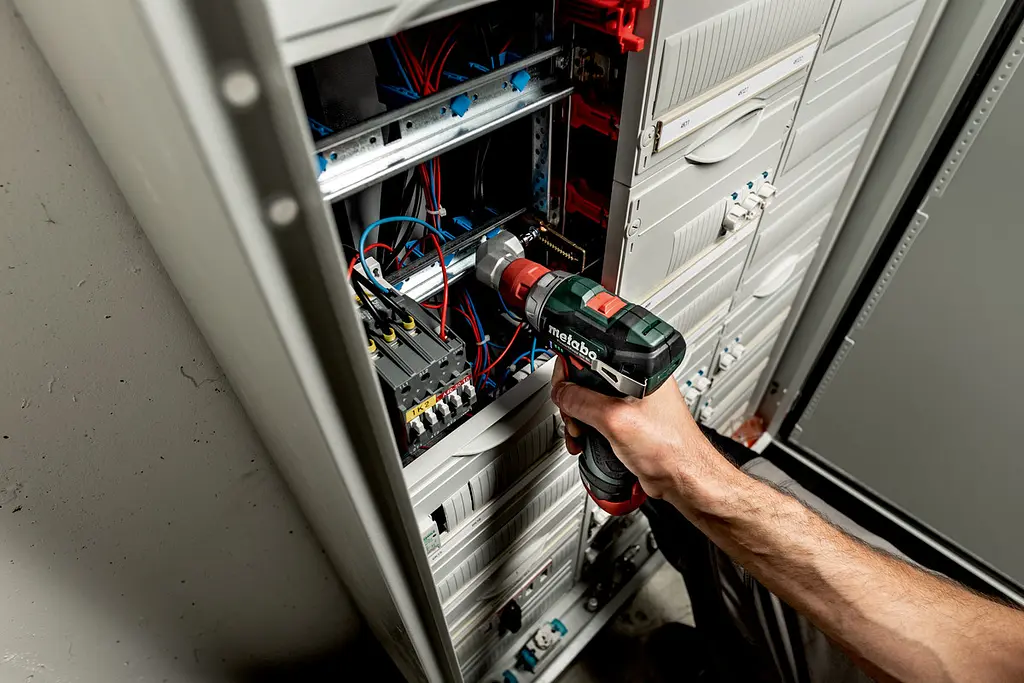 Шуруповерт-дрель аккумуляторная PowerMaxx BS BL Q 12В Metabo teh0025366 - фото 9