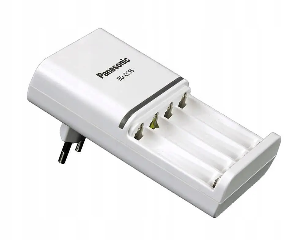 Зарядний пристрій Panasonic Smart-Quick charger (BQ-CC55E) - фото 2