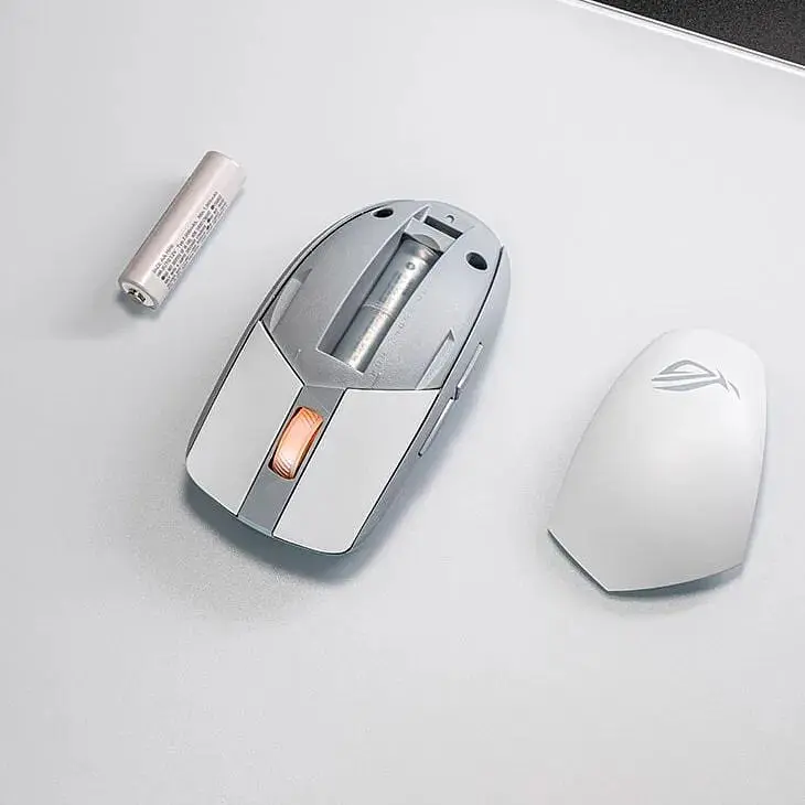 Миша Asus ROG Strix Impact III Wireless White (90MP03D0-BMUA10) [126952] - фото 9