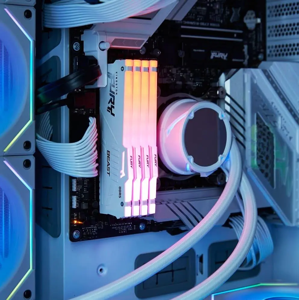 Модуль пам'яті Kingston Fury DDR5 128GB (4x32) Beast 5600MHz White RGB XMP (KF556C40BWAK4-128) - фото 4