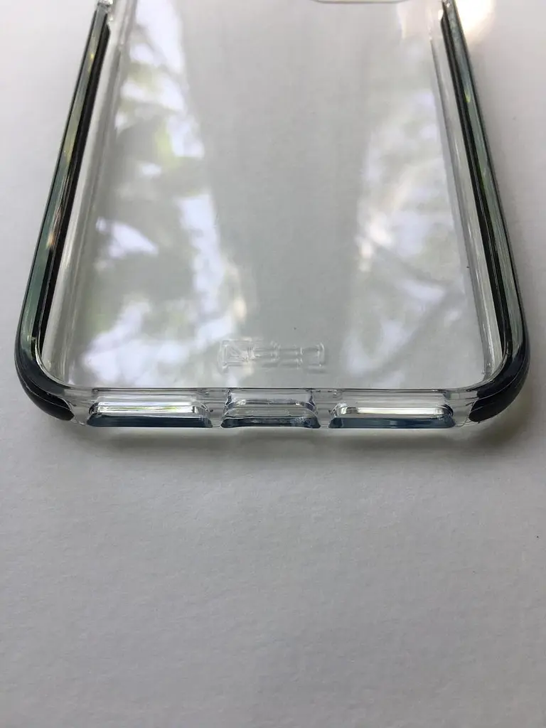 Протиударний прозорий чохол GEAR4 Piccadilly D3O з антимікробним покриттям для Google Pixel 4 (5.7") Black + Transparent - фото 10