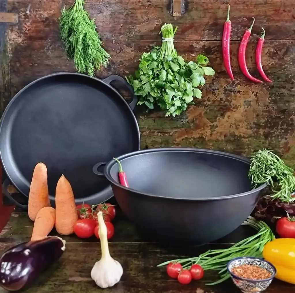 Котел чавунний узбецький з кришкою-сковородою Maysternya V18CP 18 л 40 см чорний