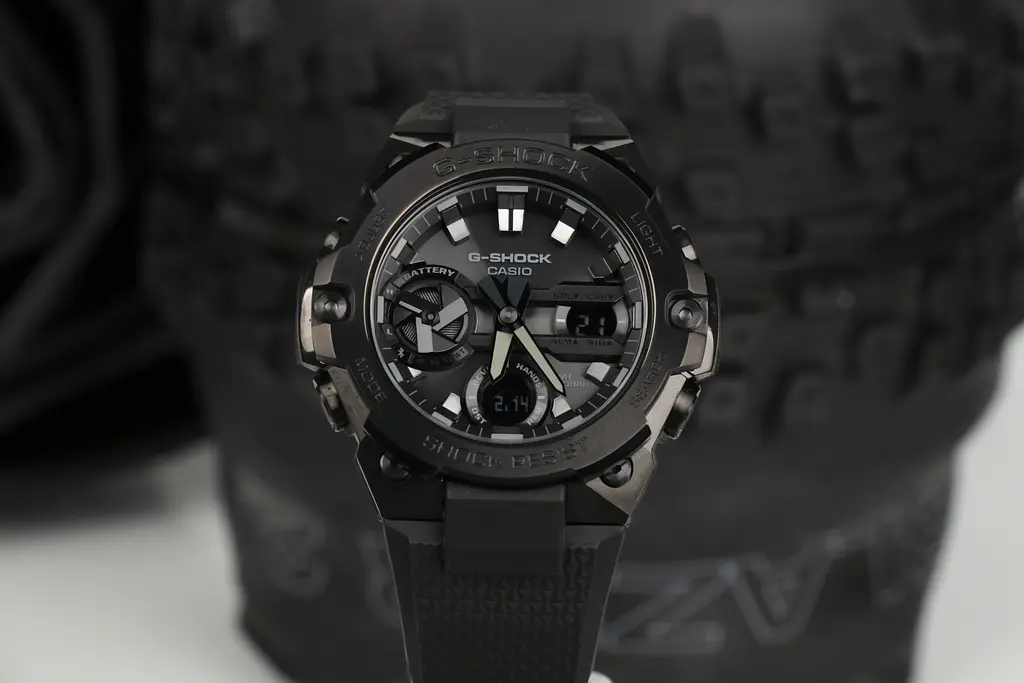 Годинник Casio G-Shock GST-B400BB-1AER - фото 2