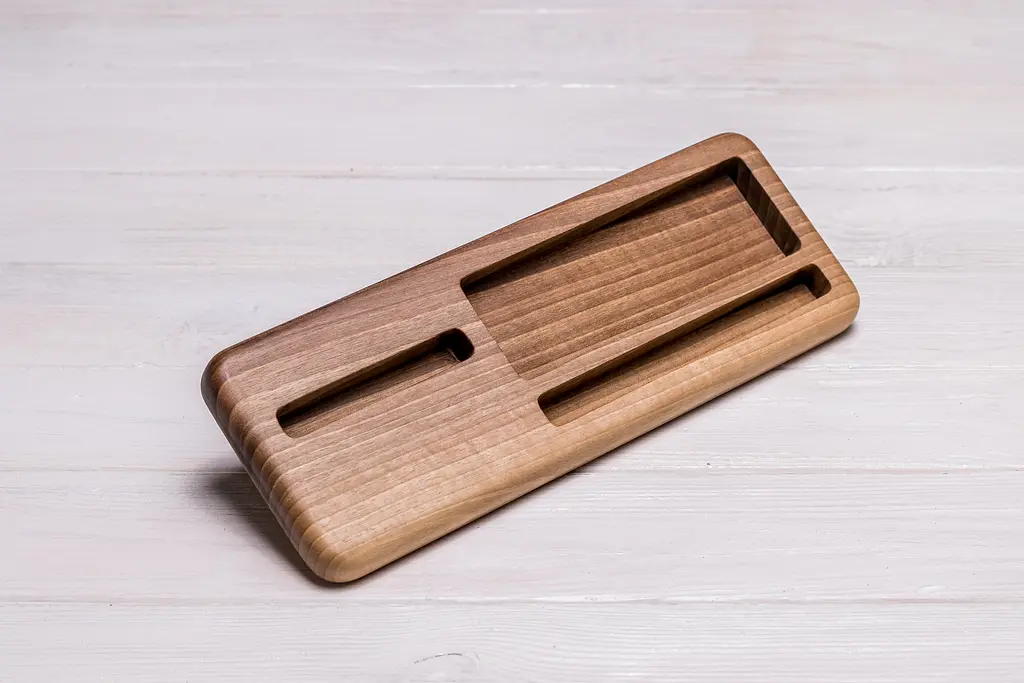 Тримач із дерева на робочий стіл ecoWalnut
