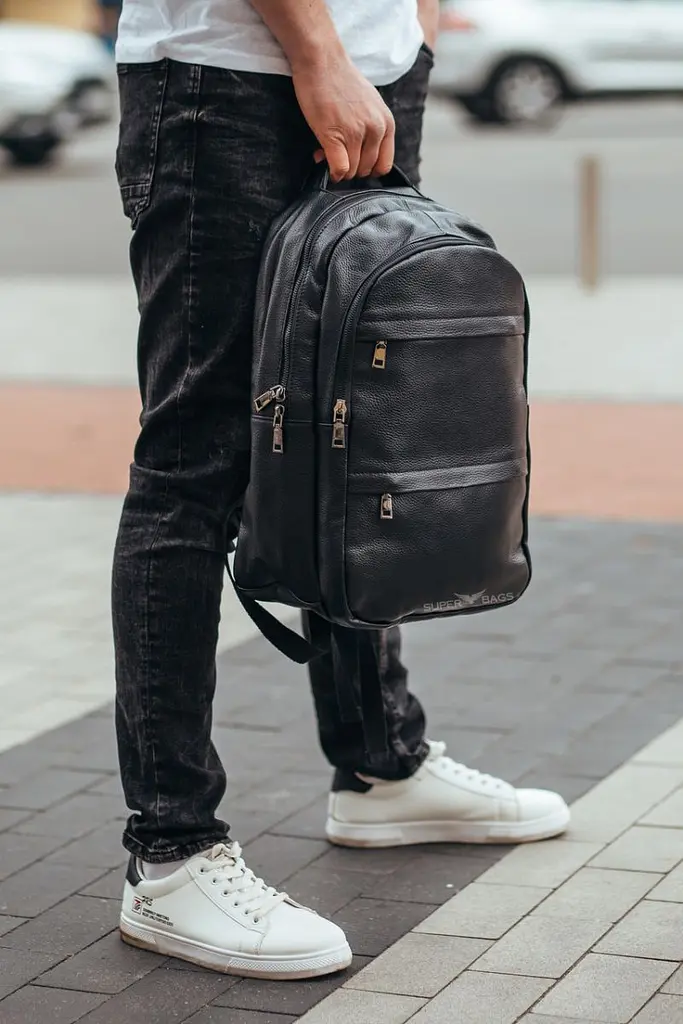 Чоловічий рюкзак для ноутбука та документів з натуральної шкіри Tiding Bag B2-37342A чорний - фото 5