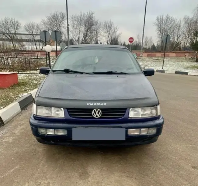 Дефлектор капоту мухобійка Volkswagen Passat B4 1991-1997 Євро Кріплення (Vip Tuning) VW03 - фото 2