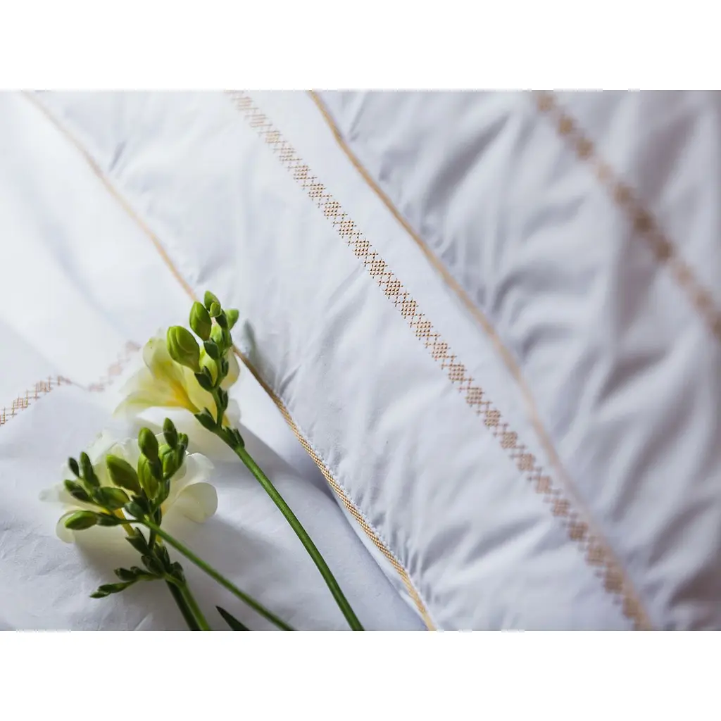 Комплект постельного белья Ecotton Premium евро перкаль вышивка с бежевым кантом (25144) - фото 7