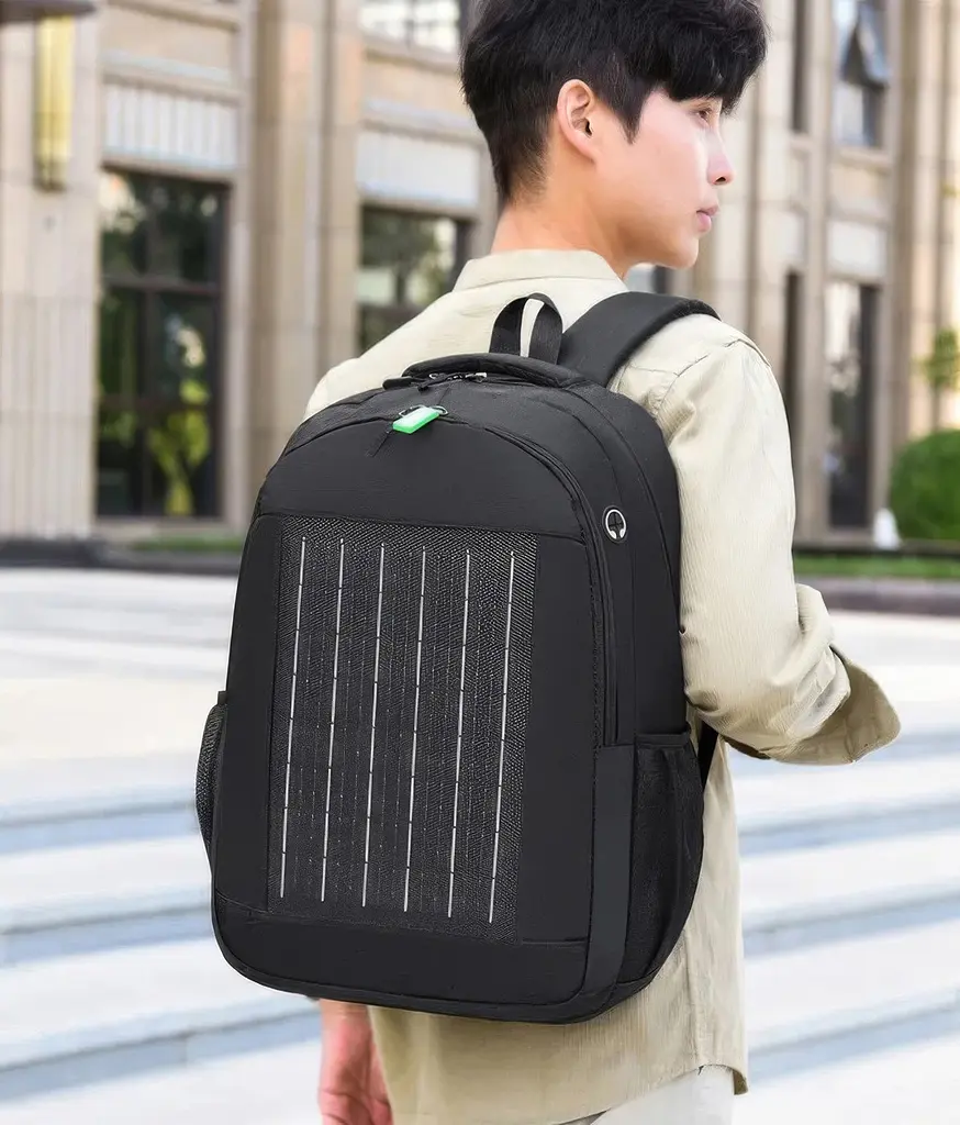 Рюкзак туристичний NoName SolarBag-50, з сонячною батареєю та USB-портом 50×30×16 см, чорний - фото 5