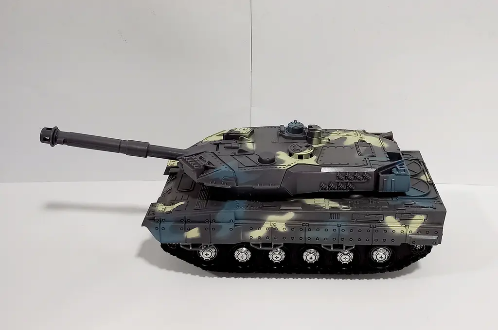 Танк 383-23 D/24D/24D1 Tank Model, світло, інерція, у слюді (6983903110455) Сірий - фото 2