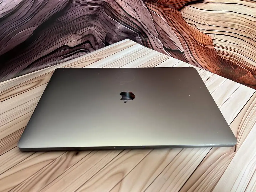 Ноутбук Apple MacBook Pro 15" i7-8850H/32/512 (C02YH0T4JGH6) Б/в - фото 7