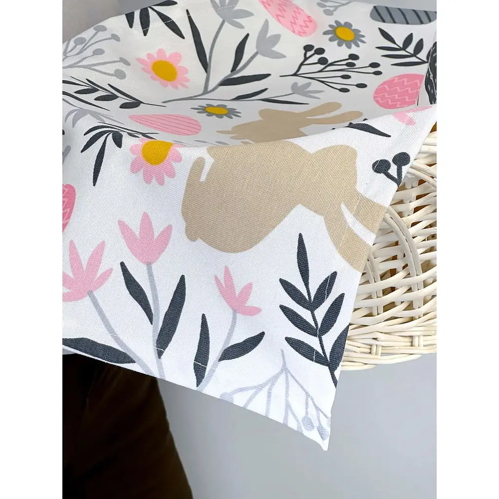 Комплект Пасхальная корзина Галичина (белая) с полотенцем 70х40 см Пасхальные зайчики (серые) и свечой - фото 2