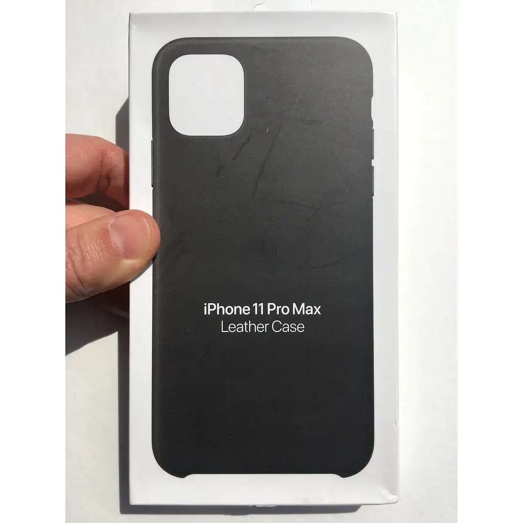 Оригінальний шкіряний чохол Apple Leather Case для iPhone 11 Pro Max (6.5") Black (MX0E2ZM/A) - фото 3