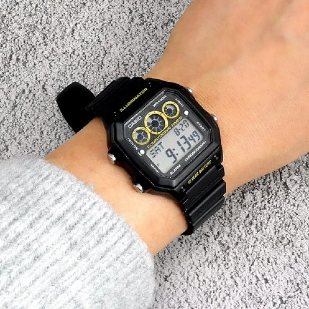 Электронные мужские часы наручные стильные черные Оригинал Япония Casio Collection AE-1300WH-1AVEF - фото 2