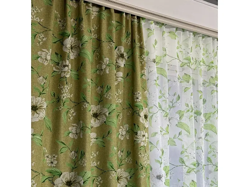 Льняні штори зеленого кольору з квітами 150х270 з тюлистом батистовим 400х270 на тасьме ALBO pbe0052610 - фото 8