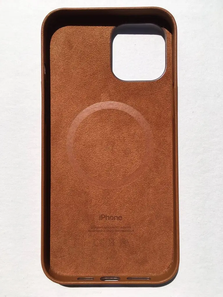 Чохол шкіряний протиударний Leather Case MagSafe MHKL3ZM/A (Original) для Apple iPhone 12 Pro Max (6.7") Saddle Brown - фото 8