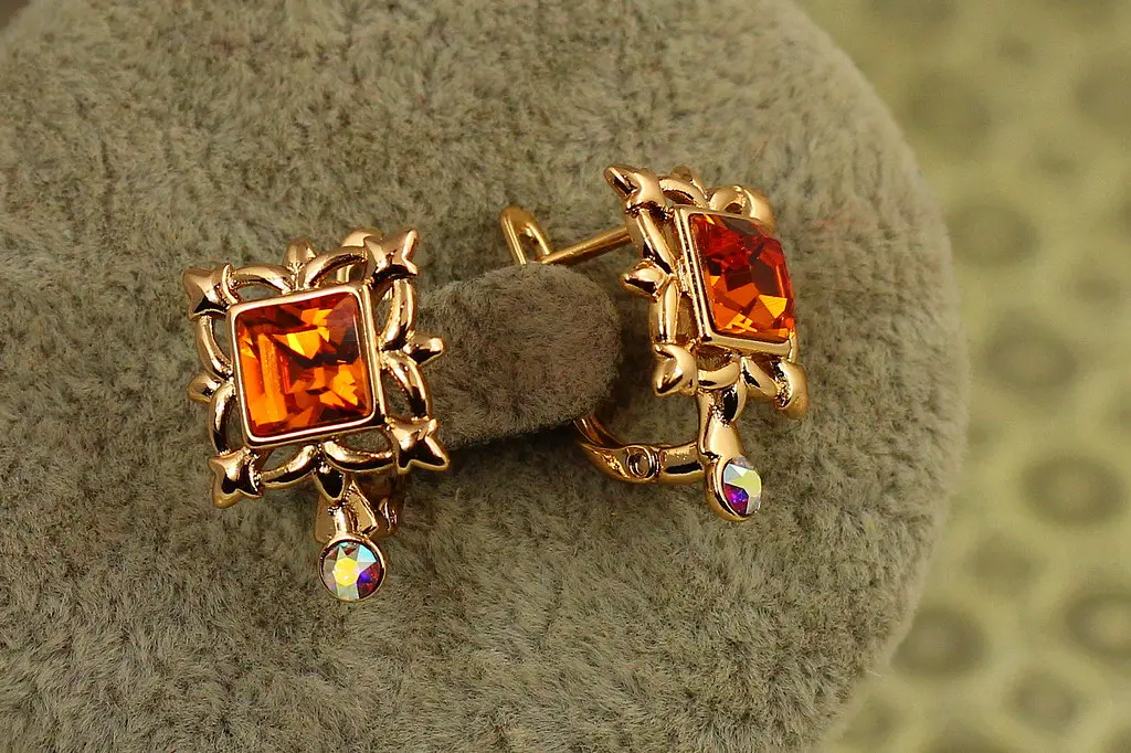 Сережки Xuping Jewelry Глорія з помаранчевим каменем Сваровські 1,8 см золотисті - фото 2