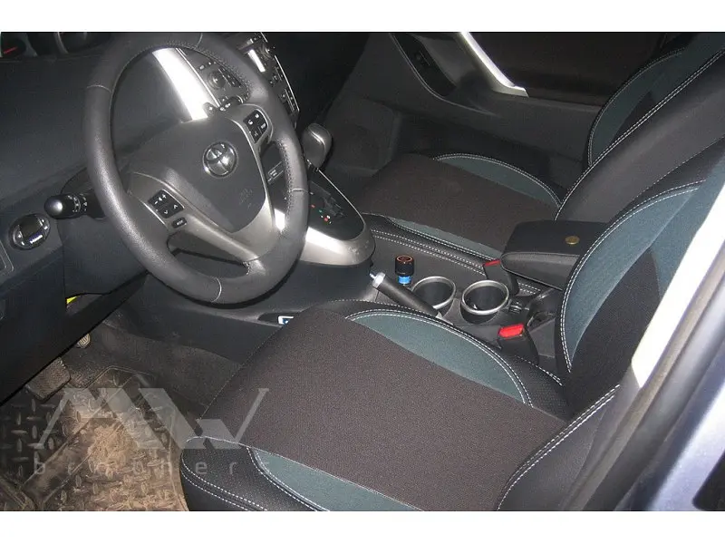 Авточохли модельні MW Brothers для Toyota Verso c 2009 - фото 2