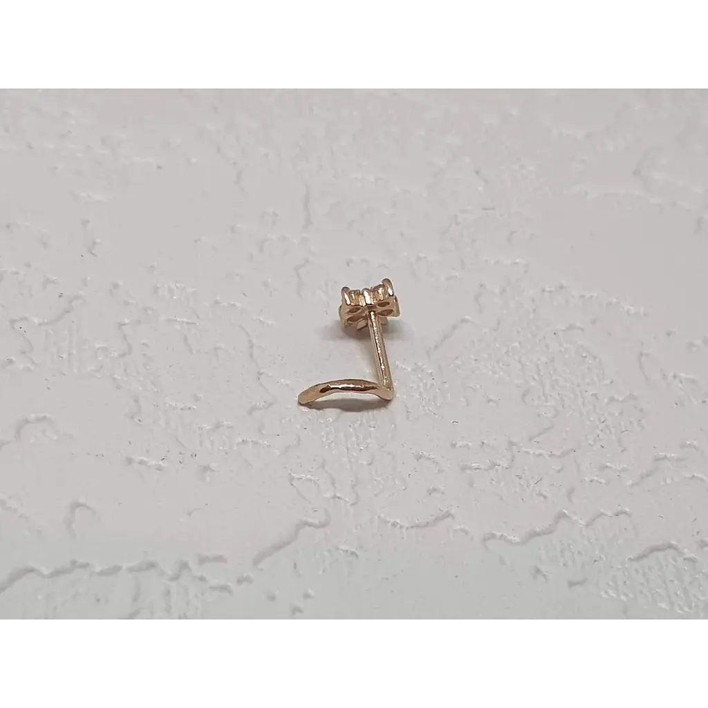 Золотая серьга-пирсинг в нос Dear с фианитами. 1041.1 - фото 3