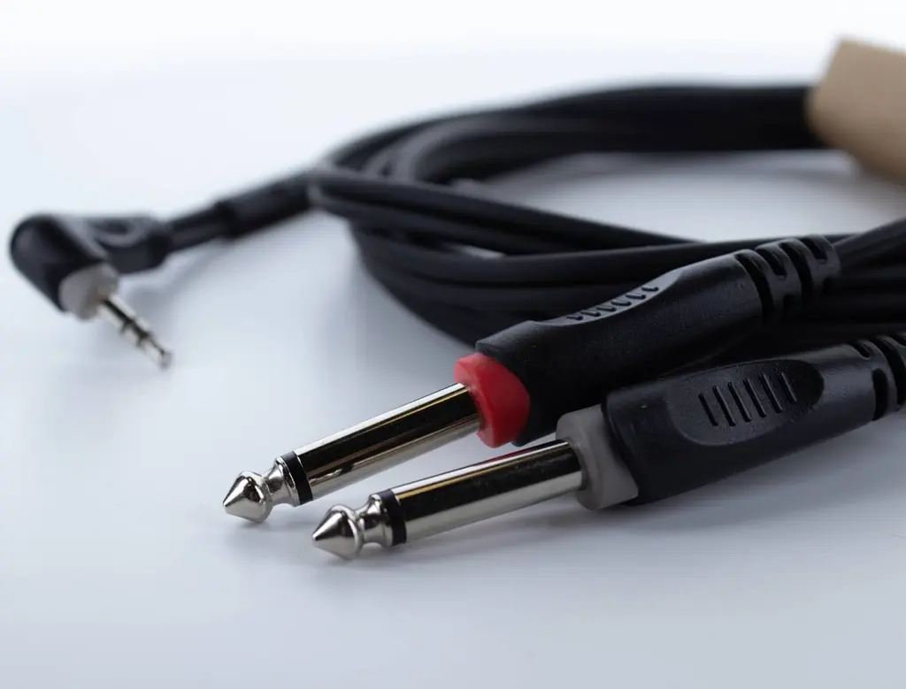 Комутаційний кабель Cordial EY 1 WRPP mini Jack 3.5 stereo - 2x Jack 6.3 mono 1 м - фото 3