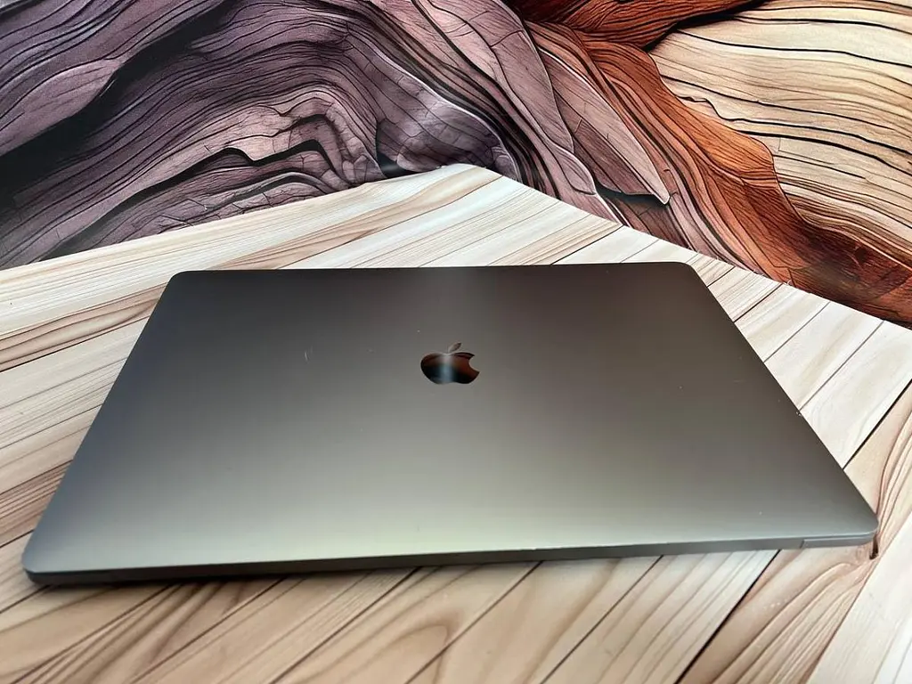 Ноутбук Apple MacBook Pro 15" i7-8850H/32/512 (C02Y61XRJGH6) Б/в - фото 8