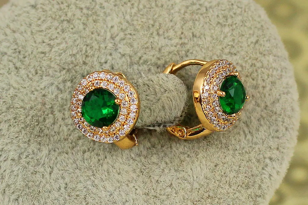 Сережки Xuping Jewelry велика мрія із зеленим каменем 1,3 см золотисті - фото 2