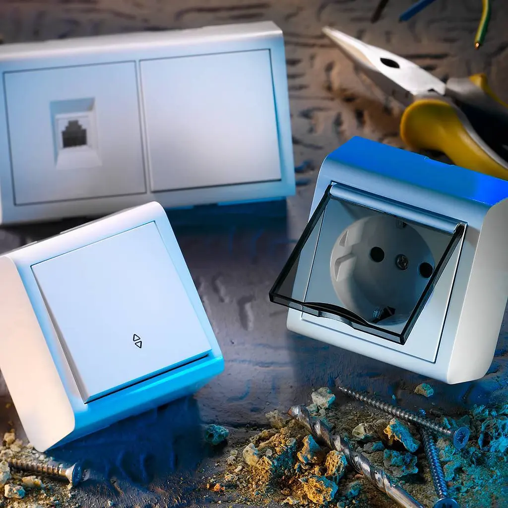 Розетка Ovivo Electric Nivo, одинарна з заземленням, з кришкою, та шторками, накладна, біла - фото 6