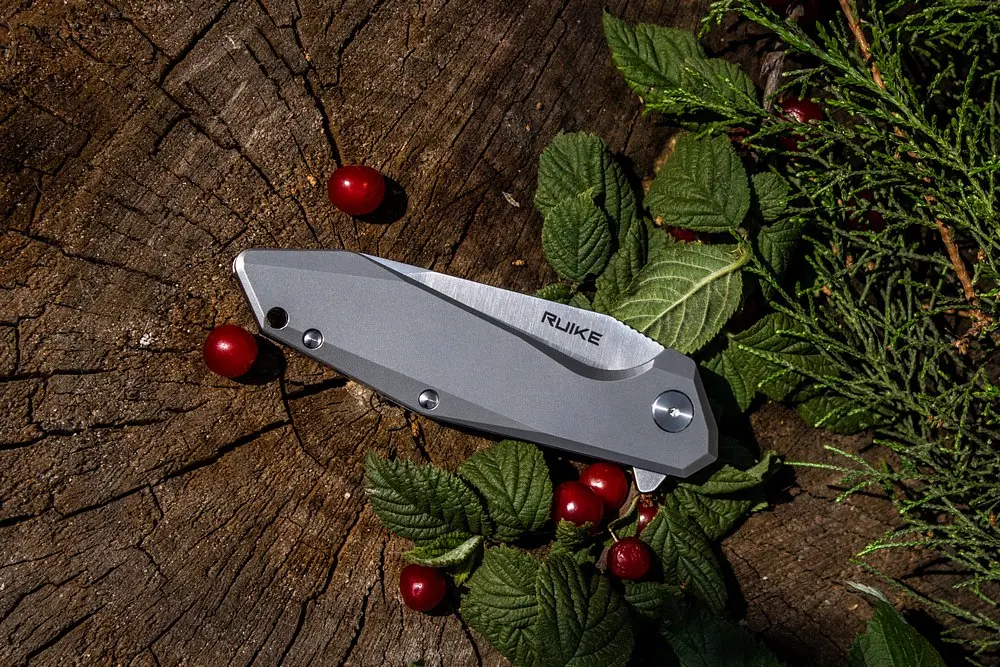 Ніж складаний туристичний Ruike P135-SF, (9.2 см) 14C28N / steel 420 сірий - фото 18