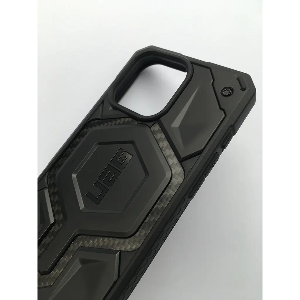 Оригінальний протиударний чохол UAG Monarch Pro MagSafe для Iphone 16 Pro Max (6.9") Carbon Fiber 114457114242 - фото 9