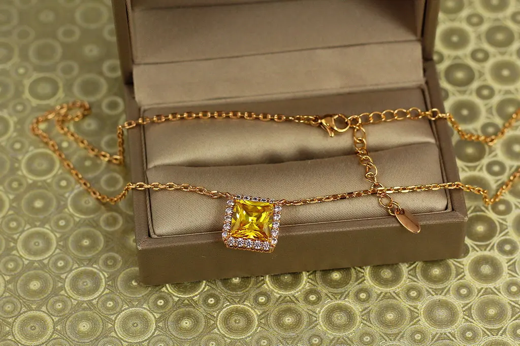 Набір Xuping Jewelry квадрат з жовтим каменем 39 см добір 5 см золотистий - фото 2