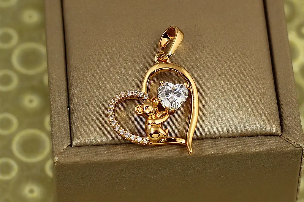 Кулон Xuping Jewelry серце коали з білим каменем 2,2 см золотистий