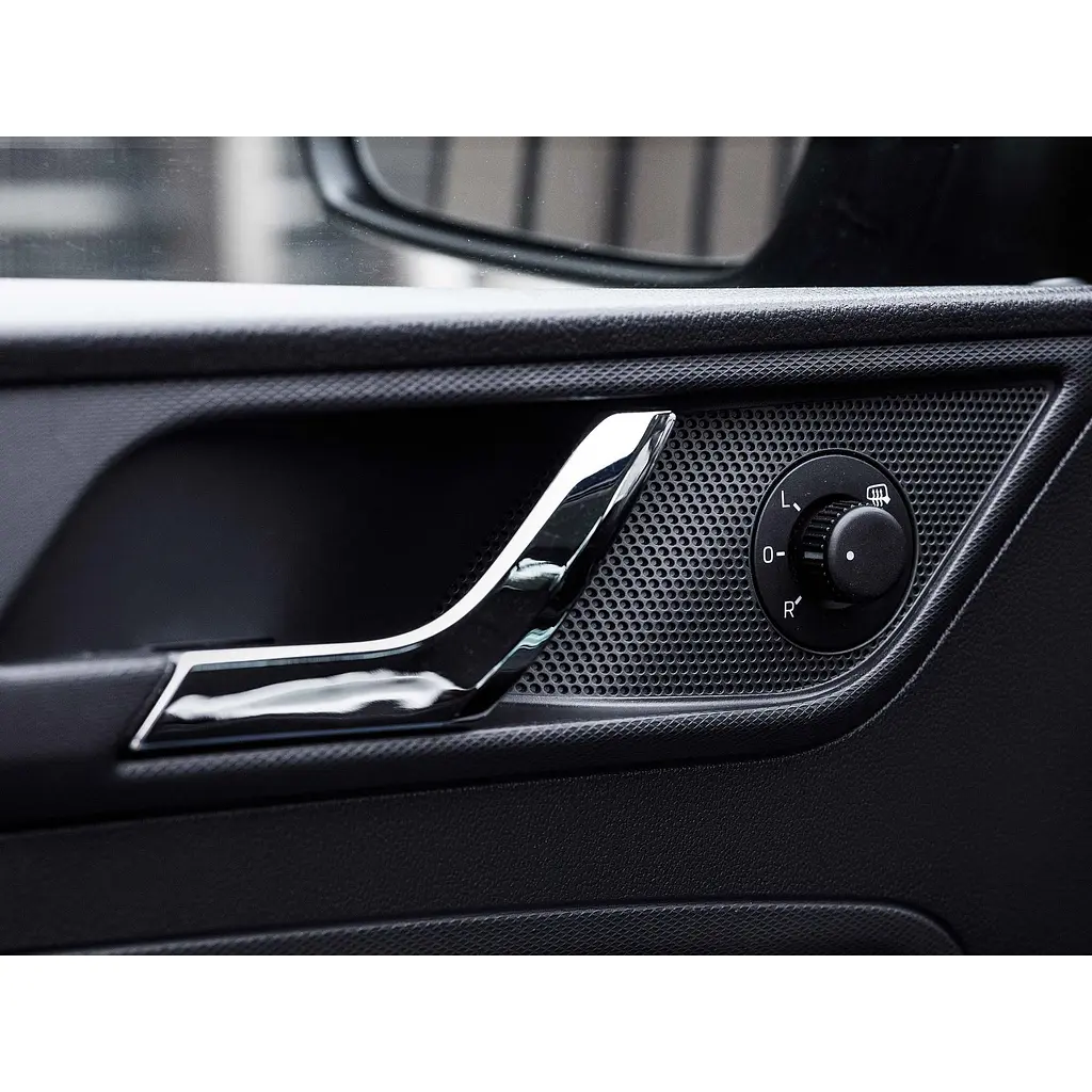 Засіб для полірування панелі приладів Carbonax Dashboard Shine 720 мл - фото 4