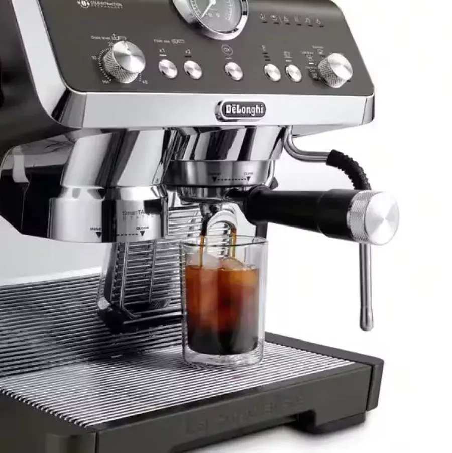 Кавоварка DeLonghi EC 9555 BK - фото 3