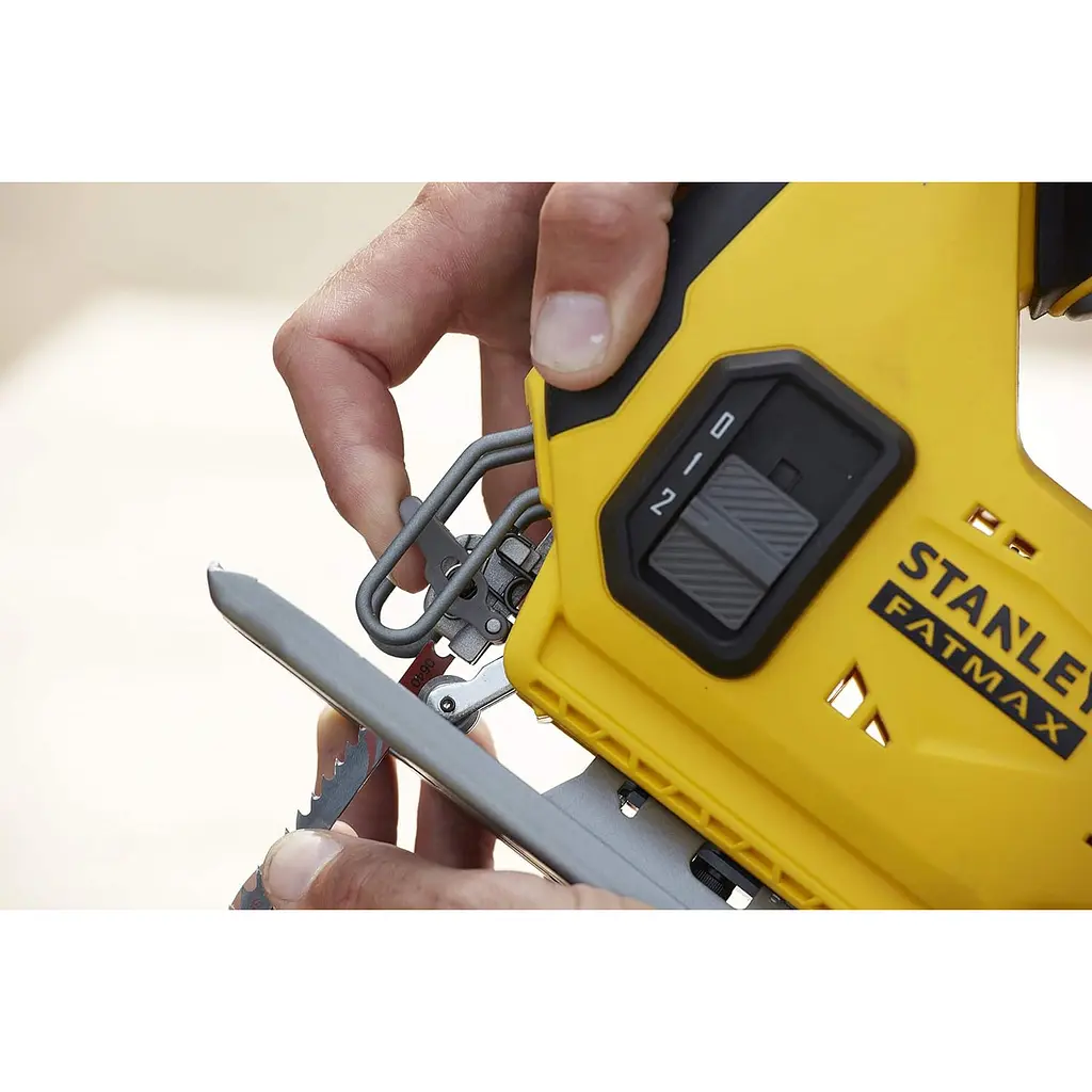 Лобзик Stanley Fatmax V20 с двумя аккумуляторами 18 В 4 Ач 19 мм (SFMCS600M2K-QW) - фото 4