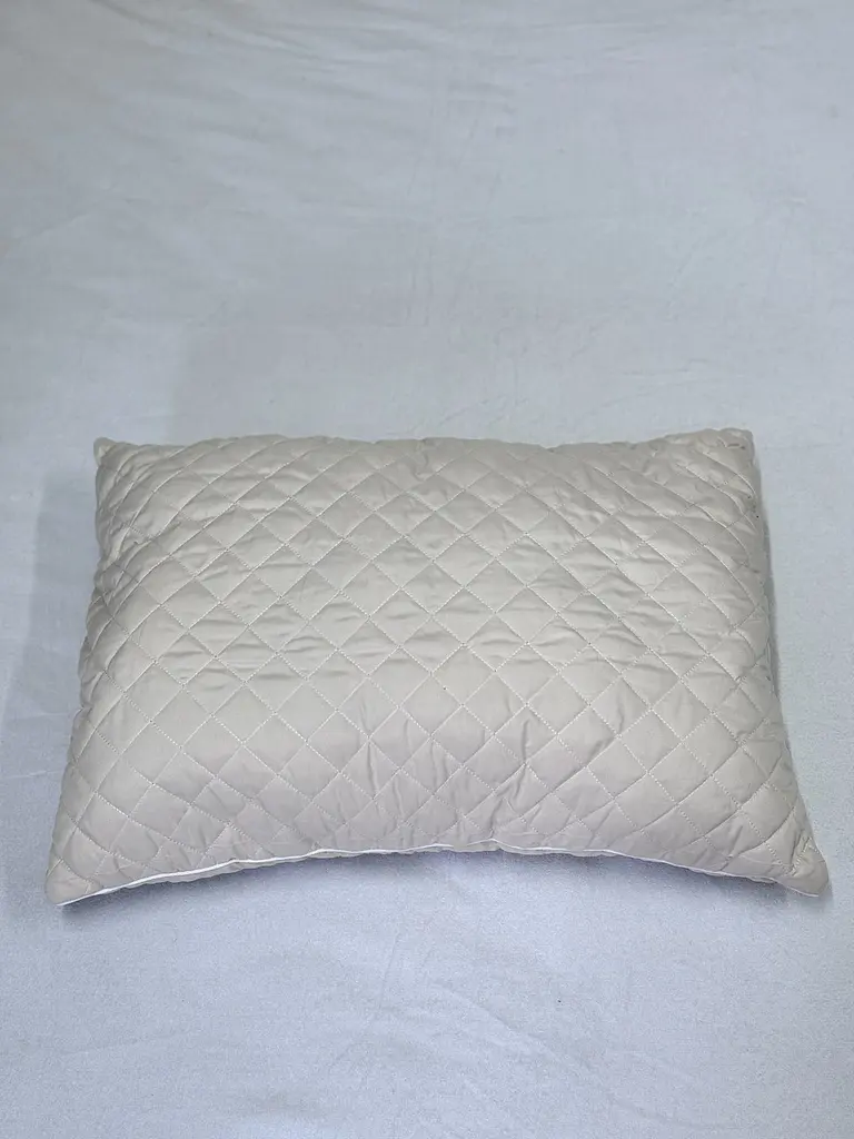 Подушка Ecotton 40х60 см антиалергенна на змійці бежева з наповнювачем холофайбер (19906) - фото 7