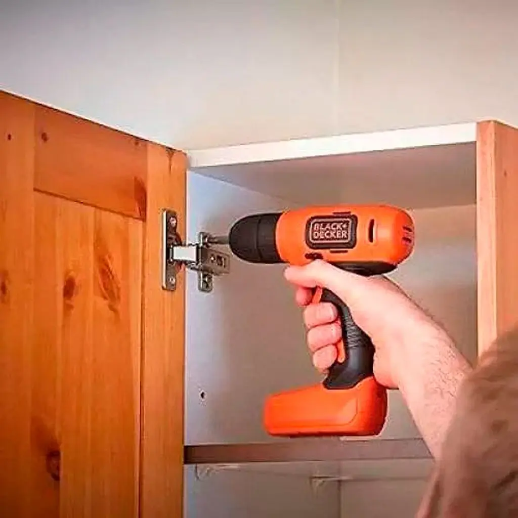 Дриль-шуруповерт Black+Decker BDCD8 7.2V 1.5Ah [89318] - фото 6