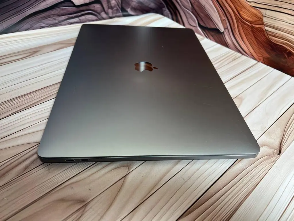 Ноутбук Apple MacBook Pro 16" A2141 i7-9750H/32/500 (C02FV2A0MD6R) Б/в - фото 6