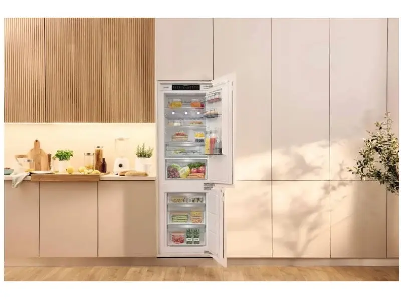 Холодильник з морозильною камерою Gorenje NRKI517E62WF - фото 9