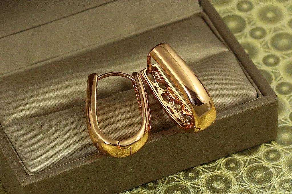 Сережки кільця Хuping Jewelry Масив 2,6 см золотисті - фото 2