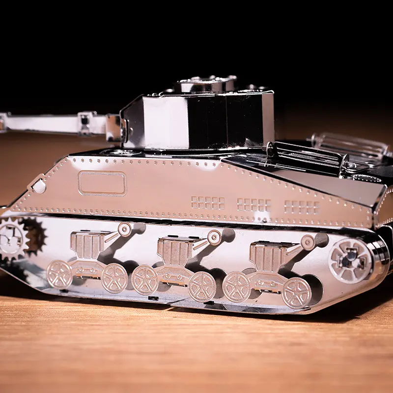 Колекційна модель Metal Time M4 Sherman MT070 (World of Tanks) - фото 4
