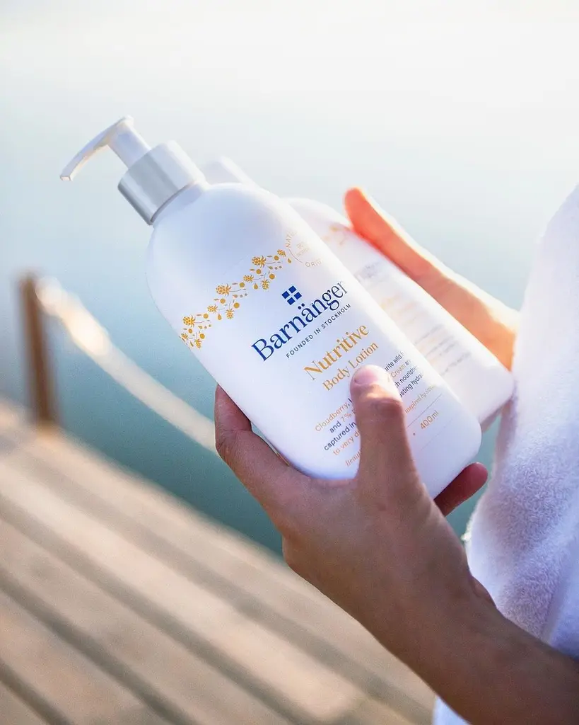Лосьйон для тіла Barnangen Nutritive з морошкою для сухої і дуже сухої шкіри 400 мл - фото 4